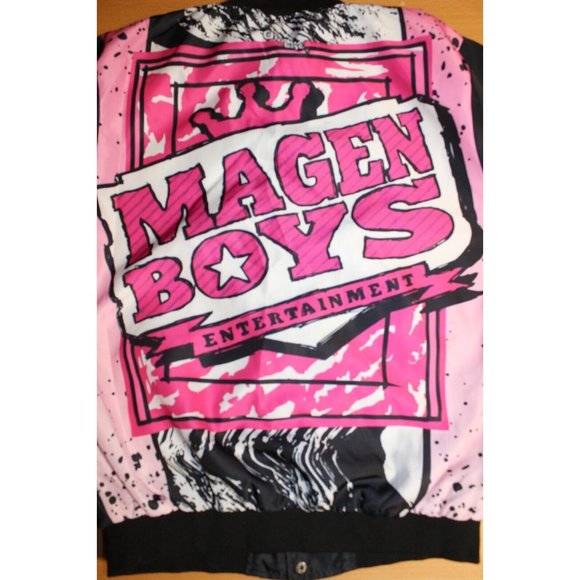 Magen Boys Entertainment Bomber Jacket Mens Adult Small Chalk Line Black Pink - Picture 2 of 6